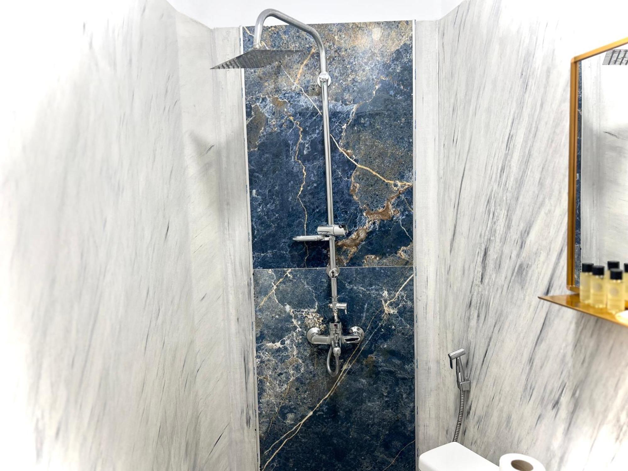 Tirana Square Hotel Zewnętrze zdjęcie